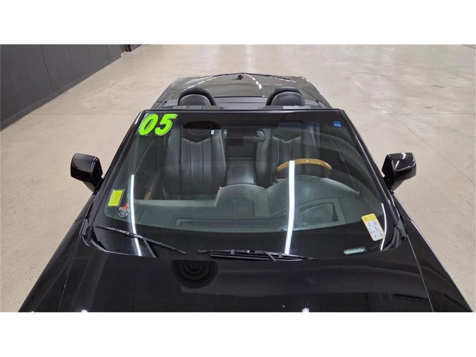 2005 Cadillac XLR - Image 13 of 31