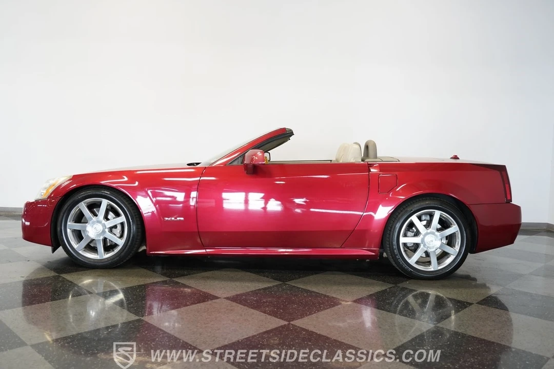 2005 Cadillac XLR - Image 3 of 12