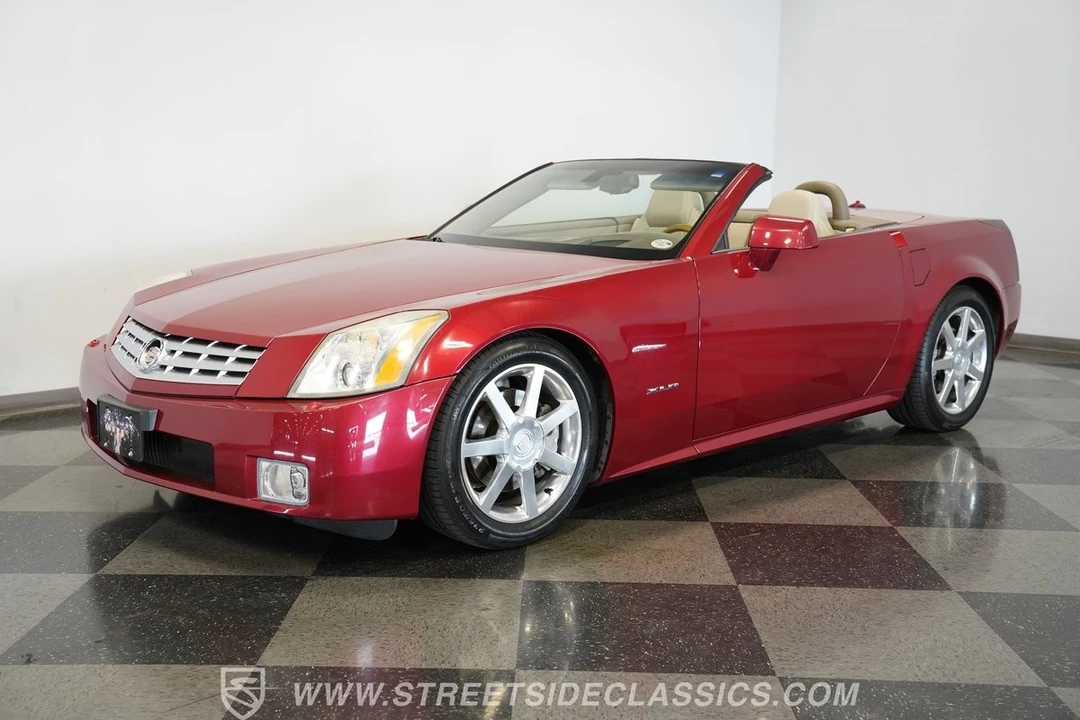 2005 Cadillac XLR - Image 7 of 12