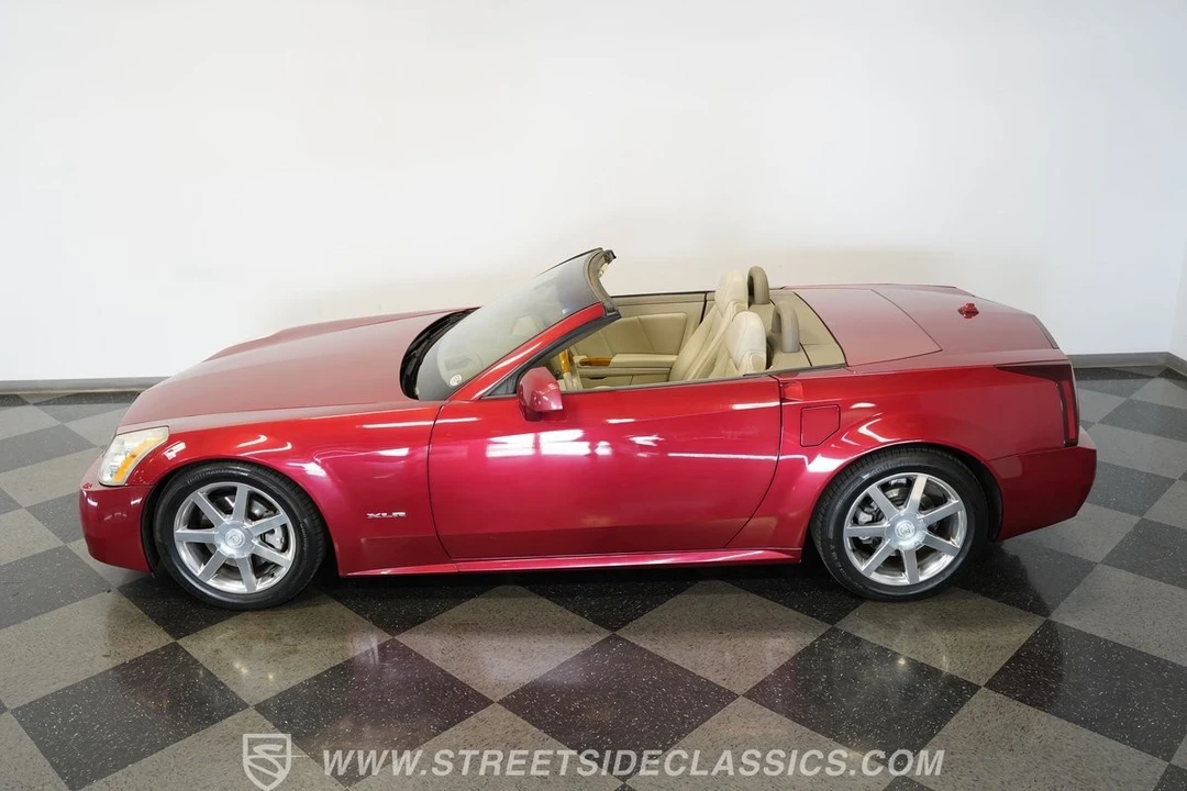 2005 Cadillac XLR - Image 12 of 12