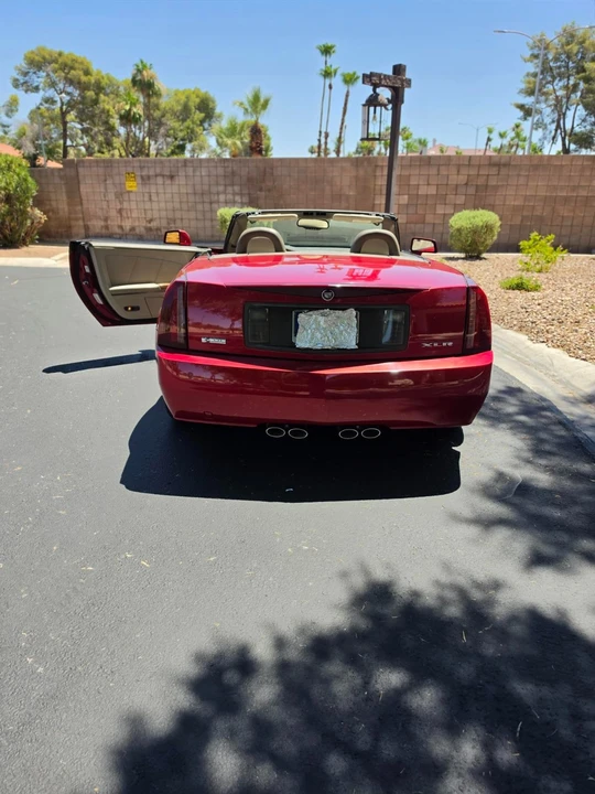 2005 Cadillac XLR - Image 11 of 31