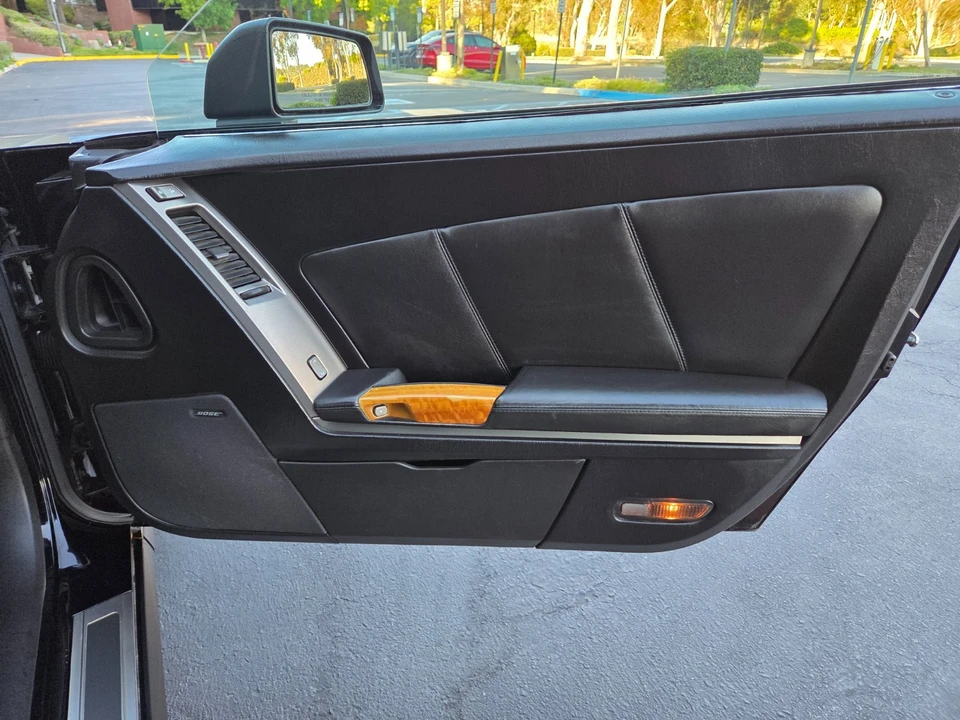 2005 Cadillac XLR - Image 29 of 31