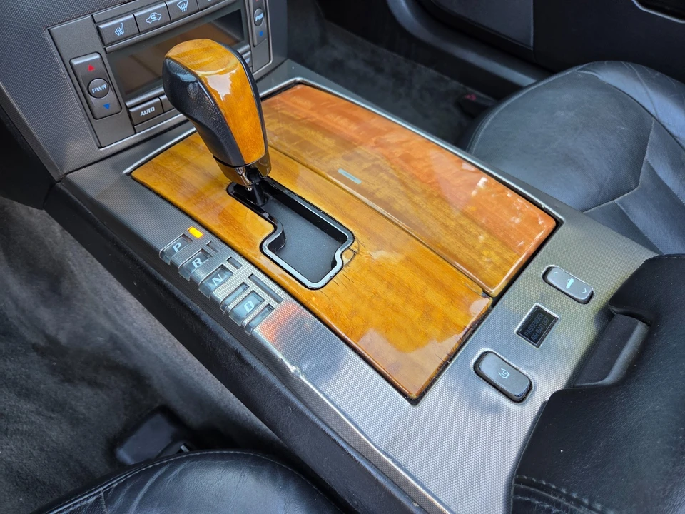 2005 Cadillac XLR - Image 27 of 31