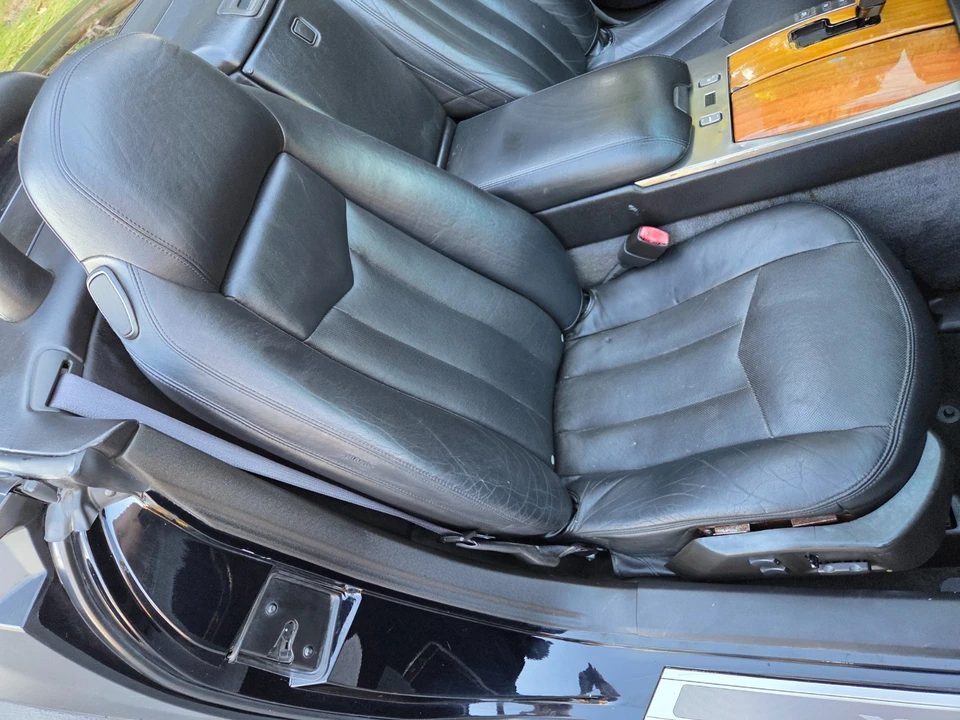 2005 Cadillac XLR - Image 23 of 31