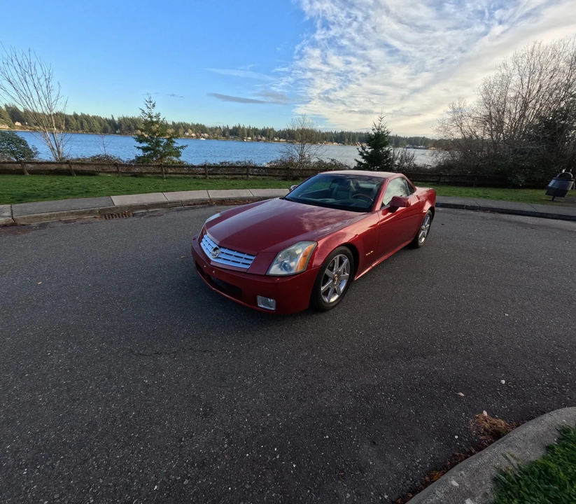 2005 Cadillac XLR - Image 9 of 21