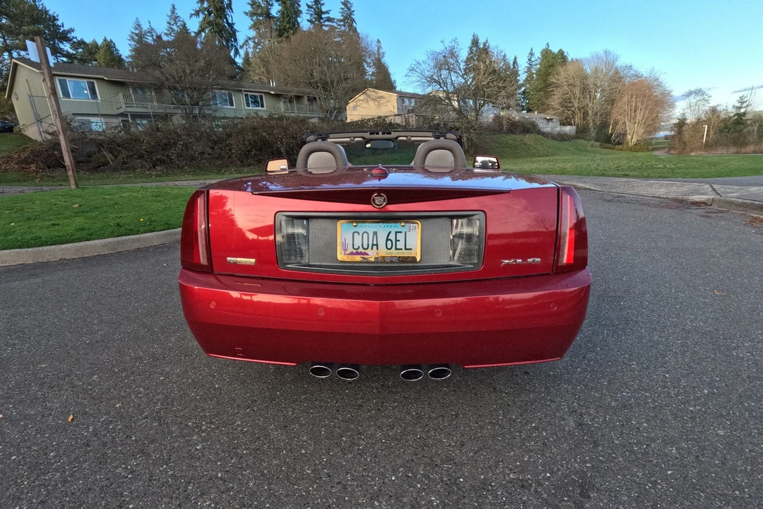 2005 Cadillac XLR - Image 6 of 21