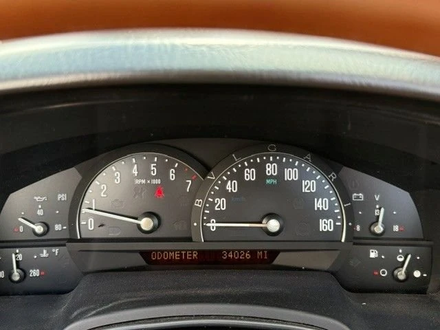 2005 Cadillac XLR - Image 16 of 19