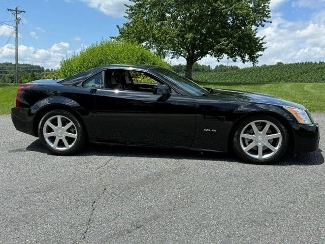 2005 Cadillac XLR - Image 4 of 19