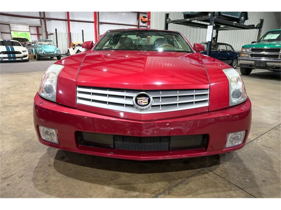 2005 Cadillac XLR - Image 27 of 31