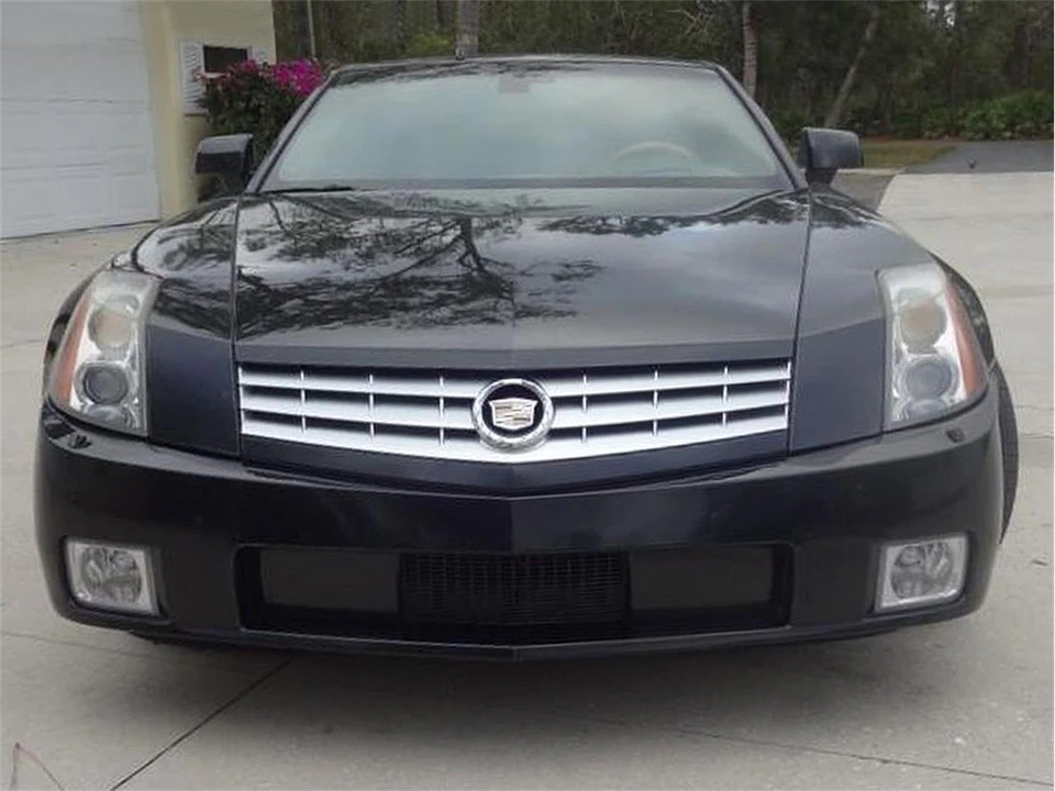 2005 Cadillac XLR - Image 30 of 31