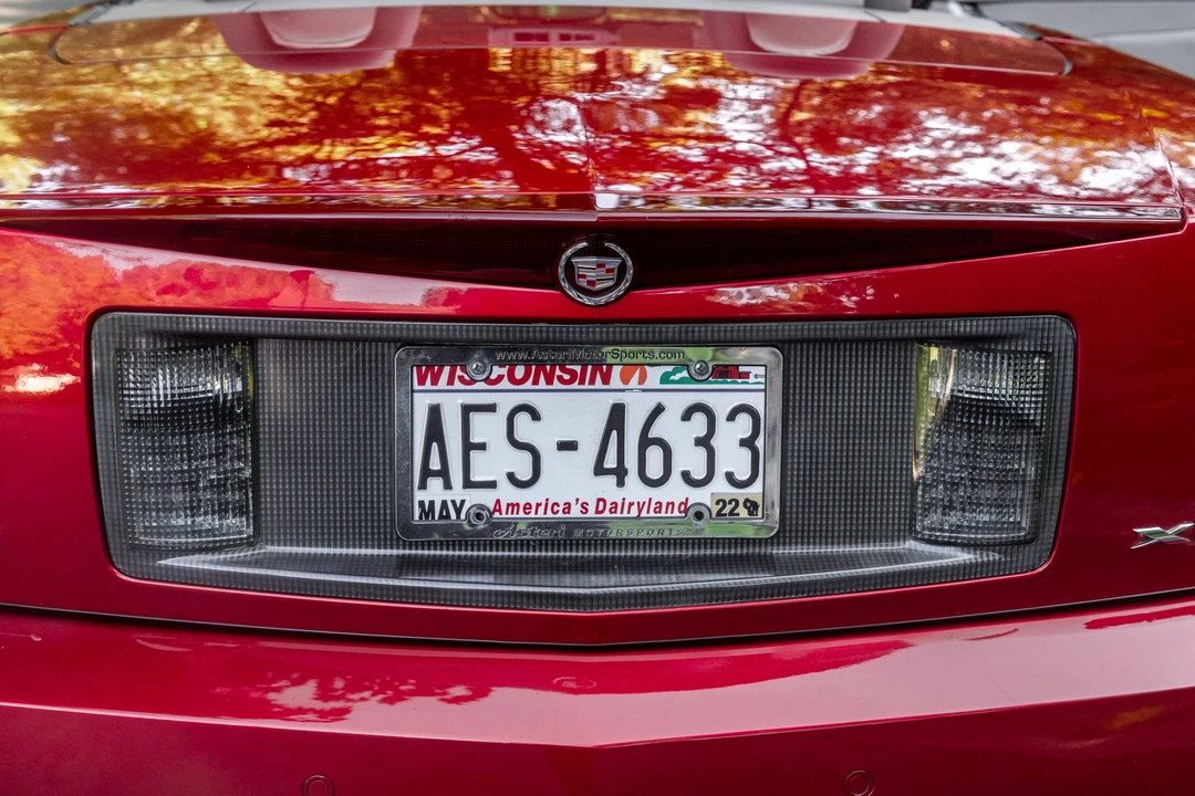 2005 Cadillac XLR - Image 16 of 31