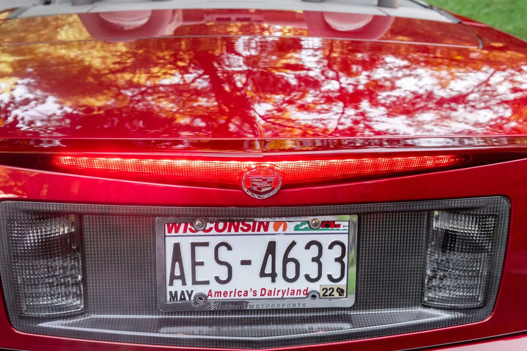 2005 Cadillac XLR - Image 26 of 31