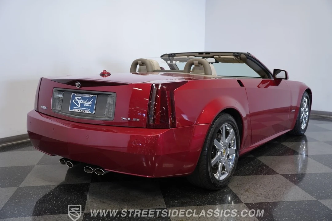 2005 Cadillac XLR - Image 12 of 21