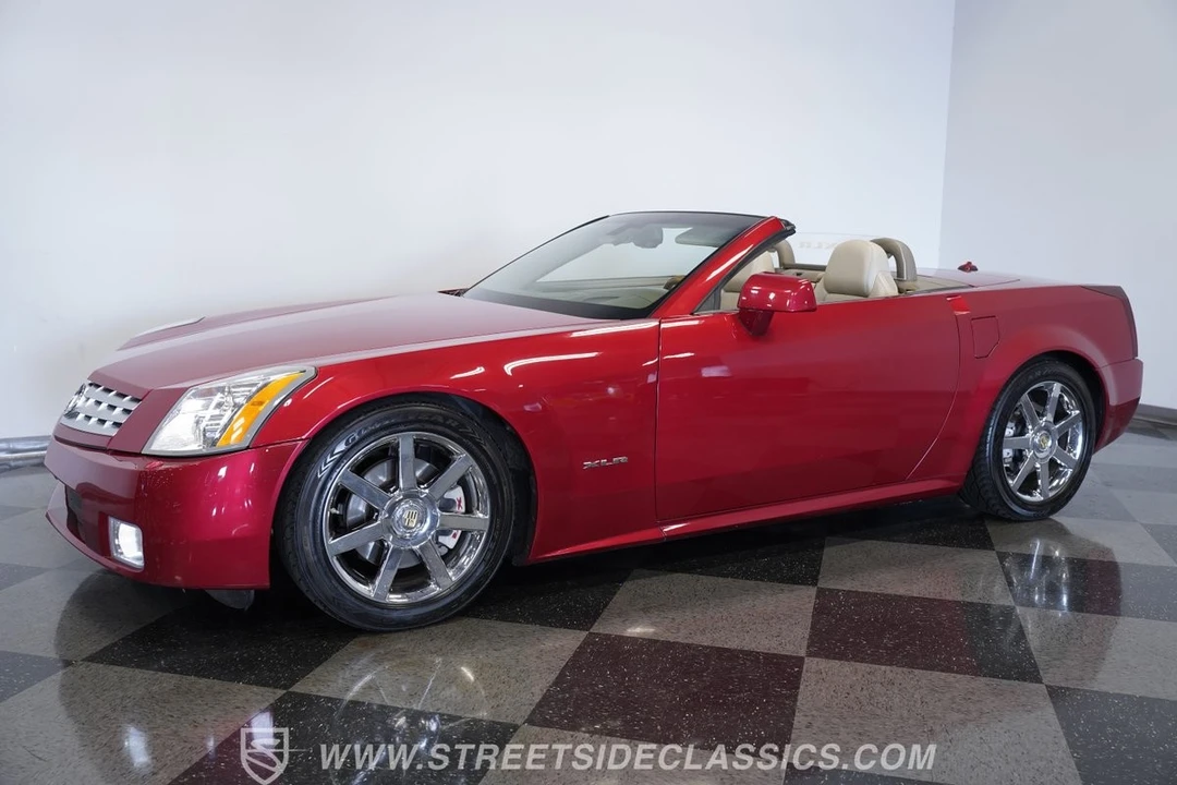 2005 Cadillac XLR - Image 7 of 12