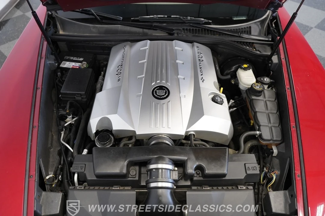 2005 Cadillac XLR - Image 5 of 21