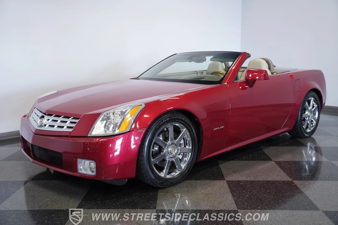 2005 Cadillac XLR - Image 6 of 21