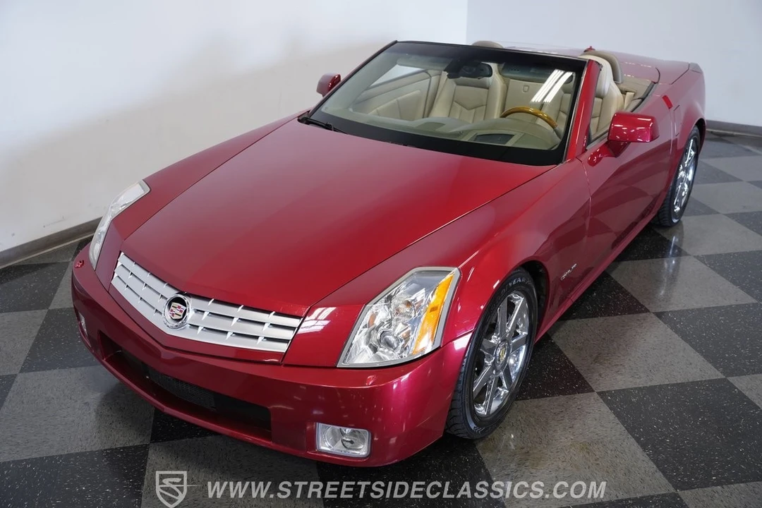 2005 Cadillac XLR - Image 21 of 21