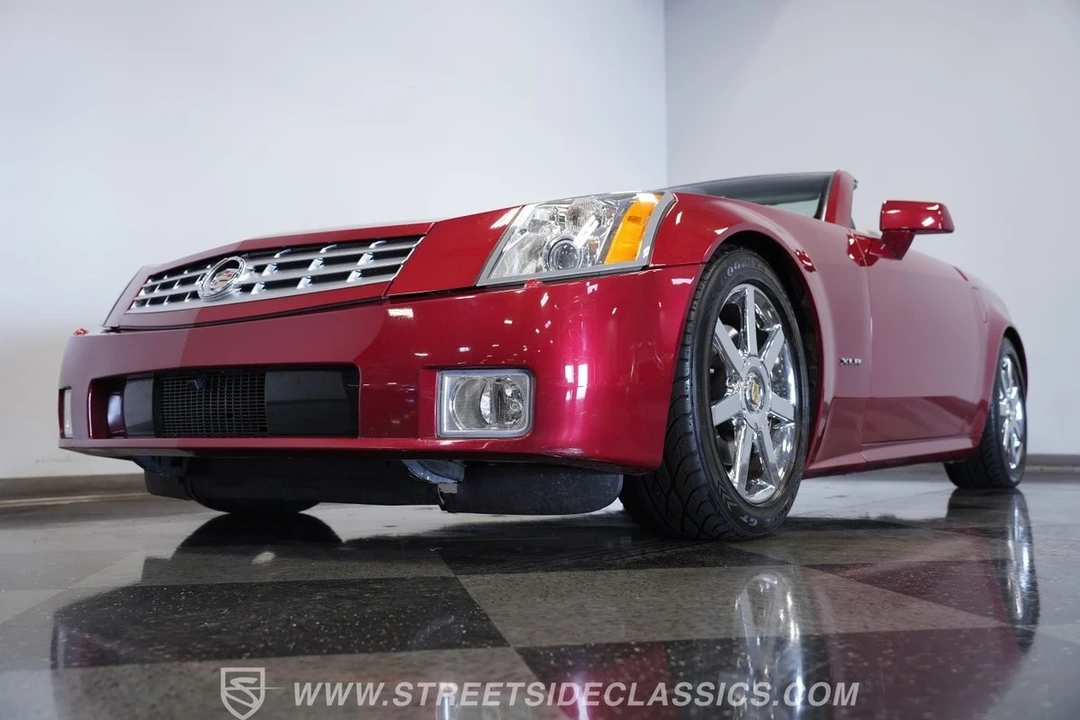 2005 Cadillac XLR - Image 20 of 21