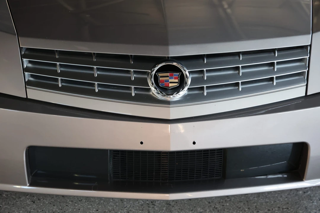 2005 Cadillac XLR - Image 24 of 31