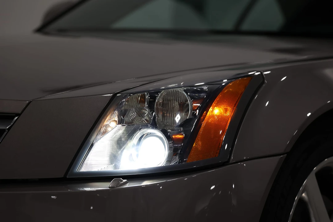 2005 Cadillac XLR - Image 31 of 31