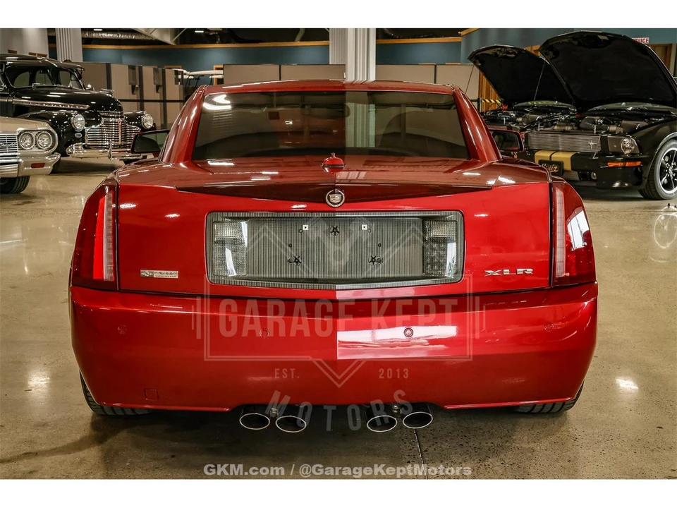 2005 Cadillac XLR - Image 7 of 31