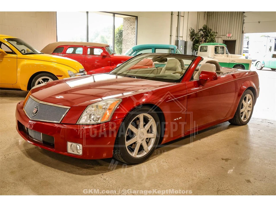2005 Cadillac XLR - Image 23 of 31
