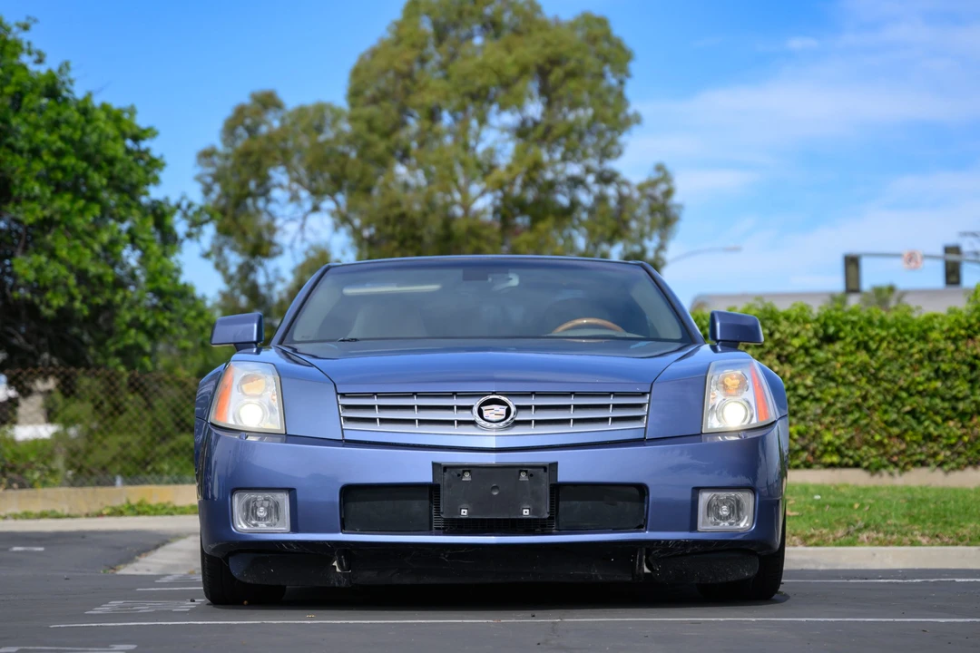 2005 Cadillac XLR - Image 3 of 31