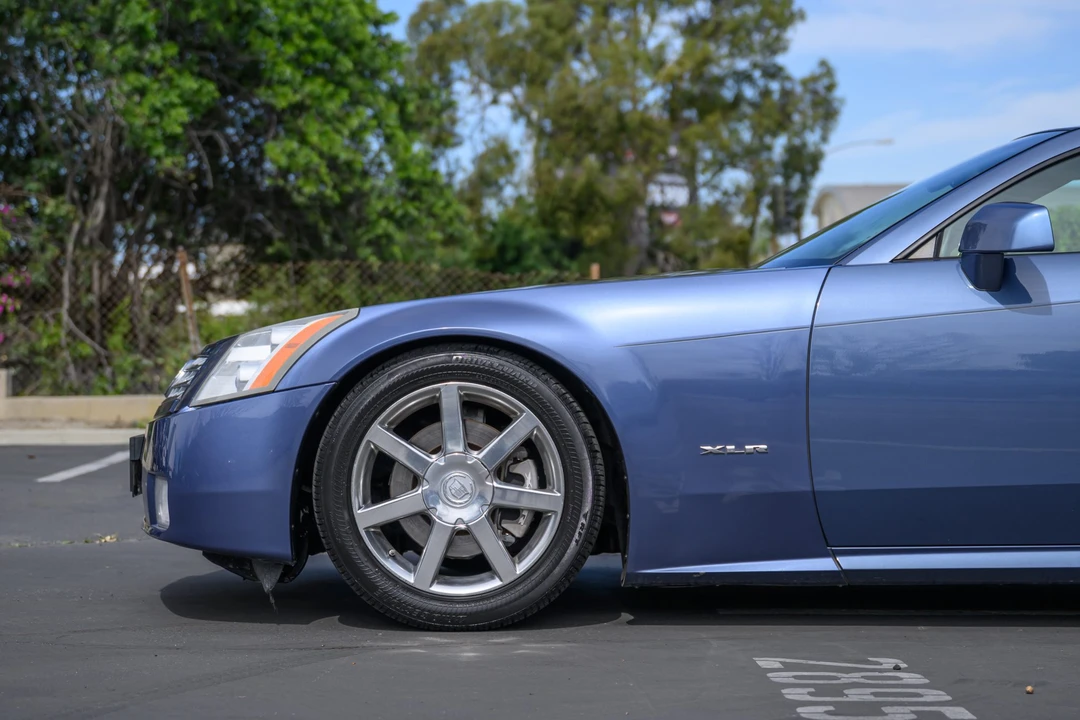 2005 Cadillac XLR - Image 29 of 31