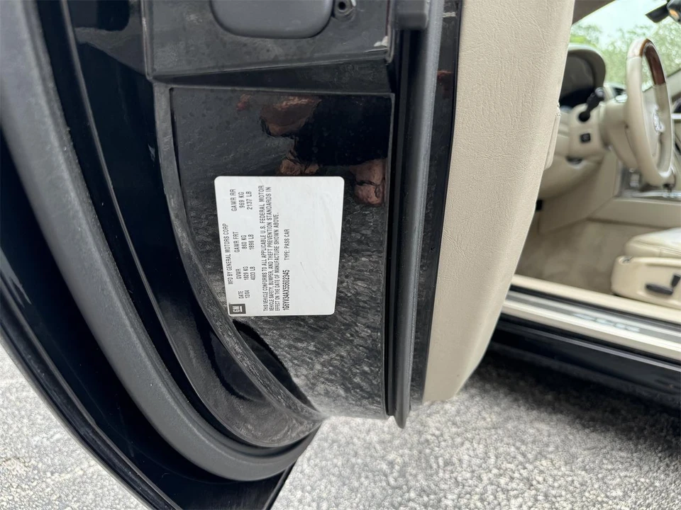 2005 Cadillac XLR - Image 28 of 29