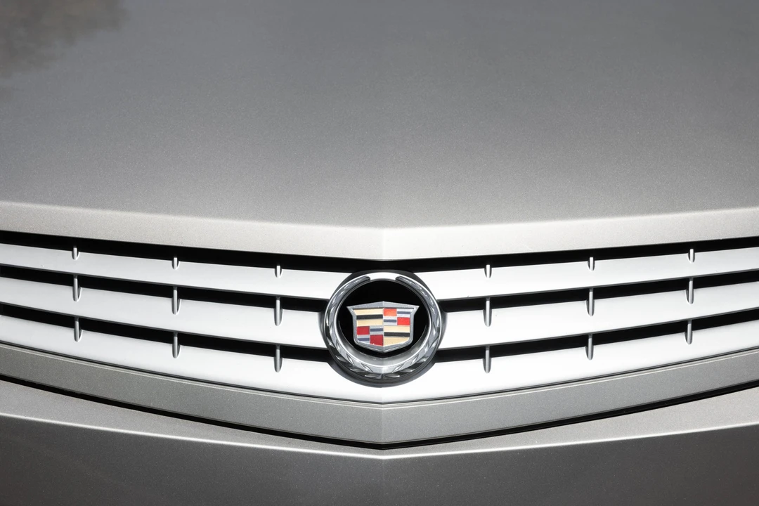 2005 Cadillac XLR - Image 25 of 31