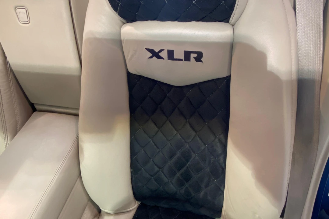 2005 Cadillac XLR - Image 13 of 14
