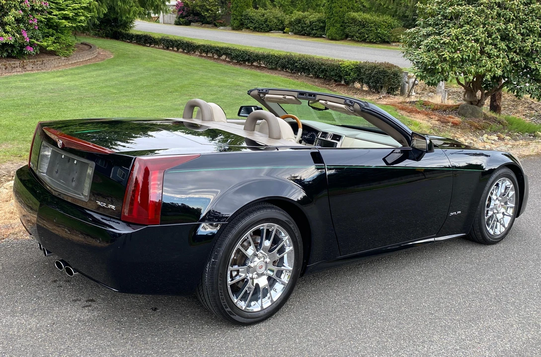 2005 Cadillac XLR - Image 5 of 14
