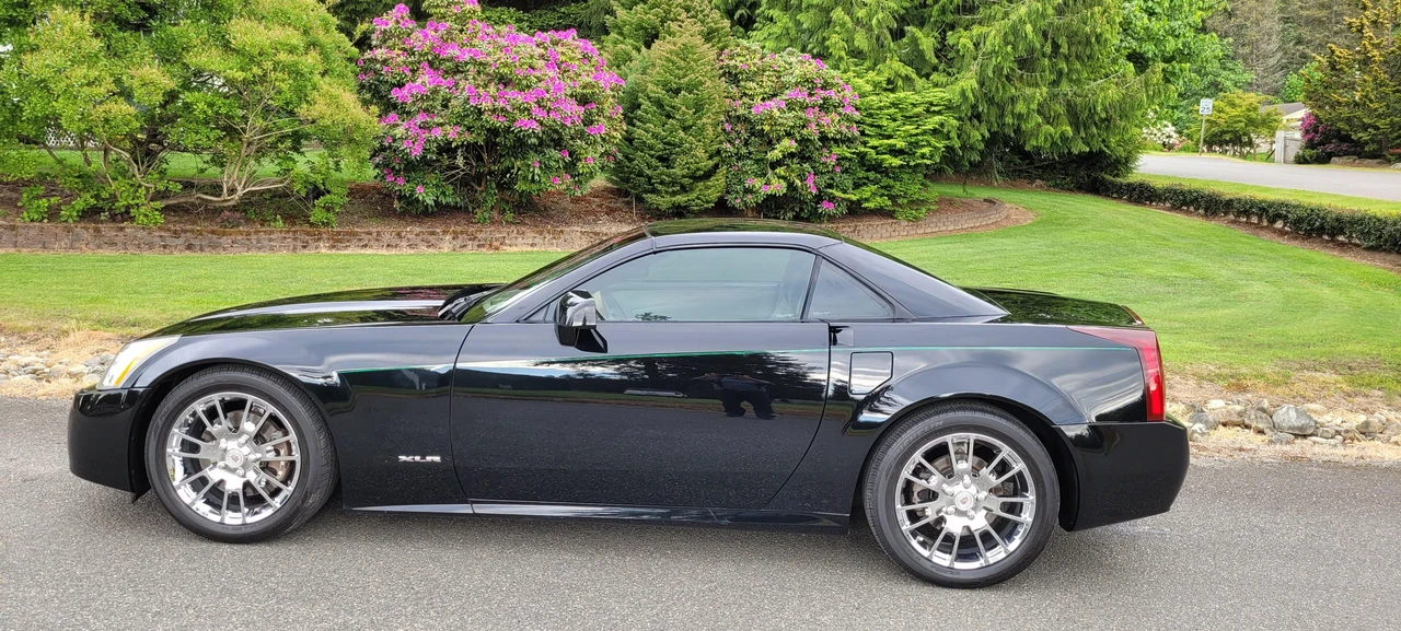 2005 Cadillac XLR - Image 8 of 14