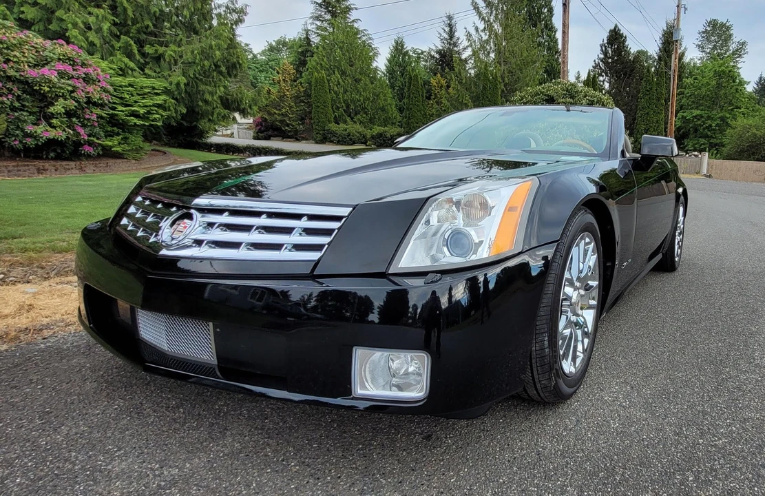 2005 Cadillac XLR - Image 7 of 14