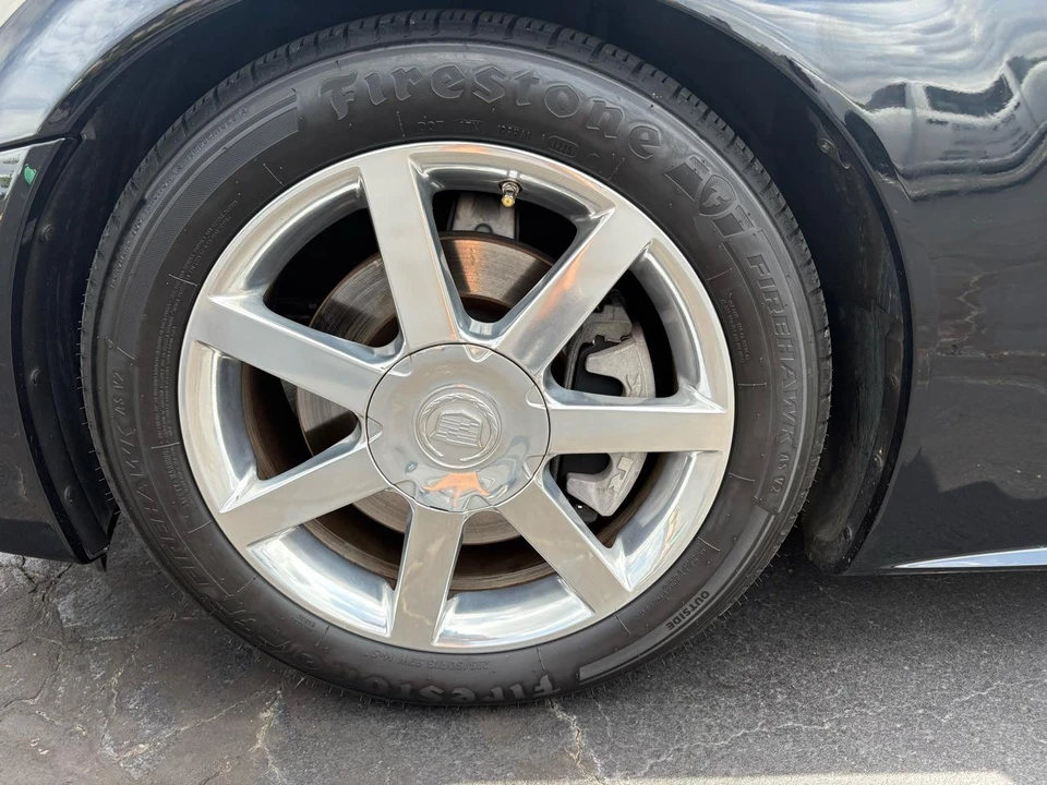 2005 Cadillac XLR - Image 12 of 31