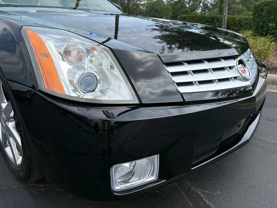 2005 Cadillac XLR - Image 16 of 31
