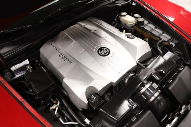 2005 Cadillac XLR - Image 15 of 24