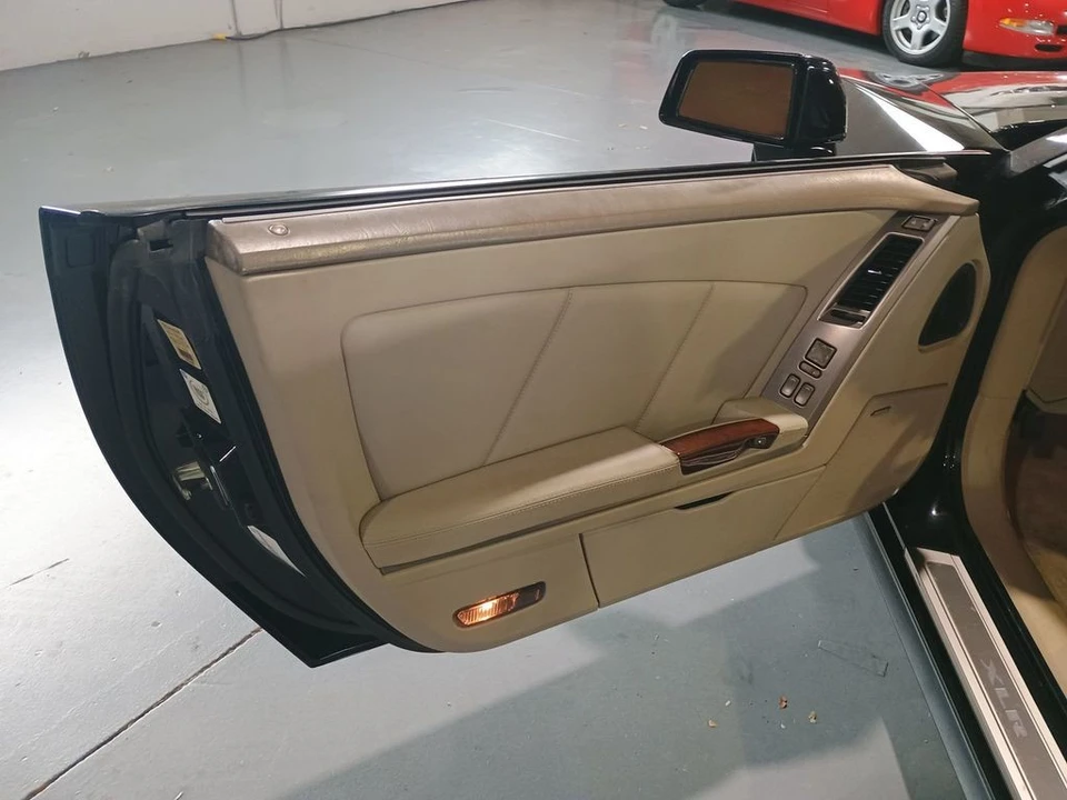 2005 Cadillac XLR - Image 12 of 12