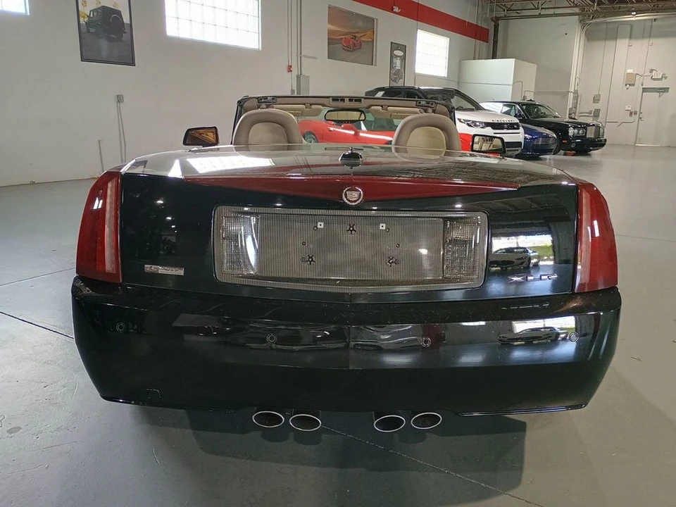 2005 Cadillac XLR - Image 4 of 12