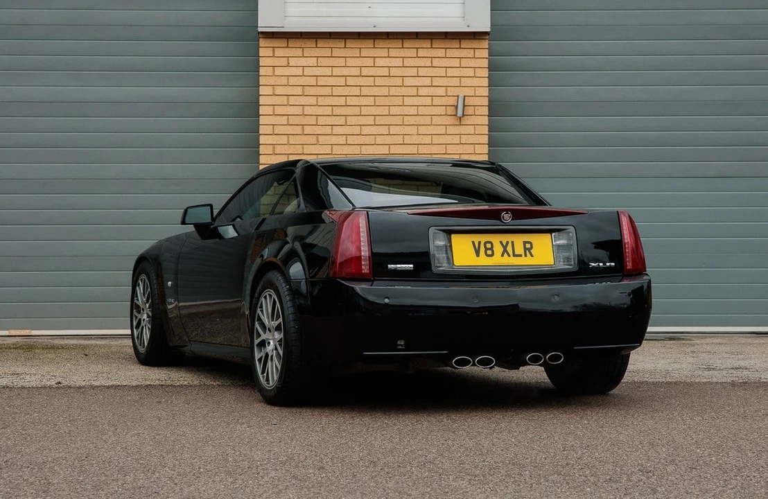 2005 Cadillac XLR - Image 6 of 31