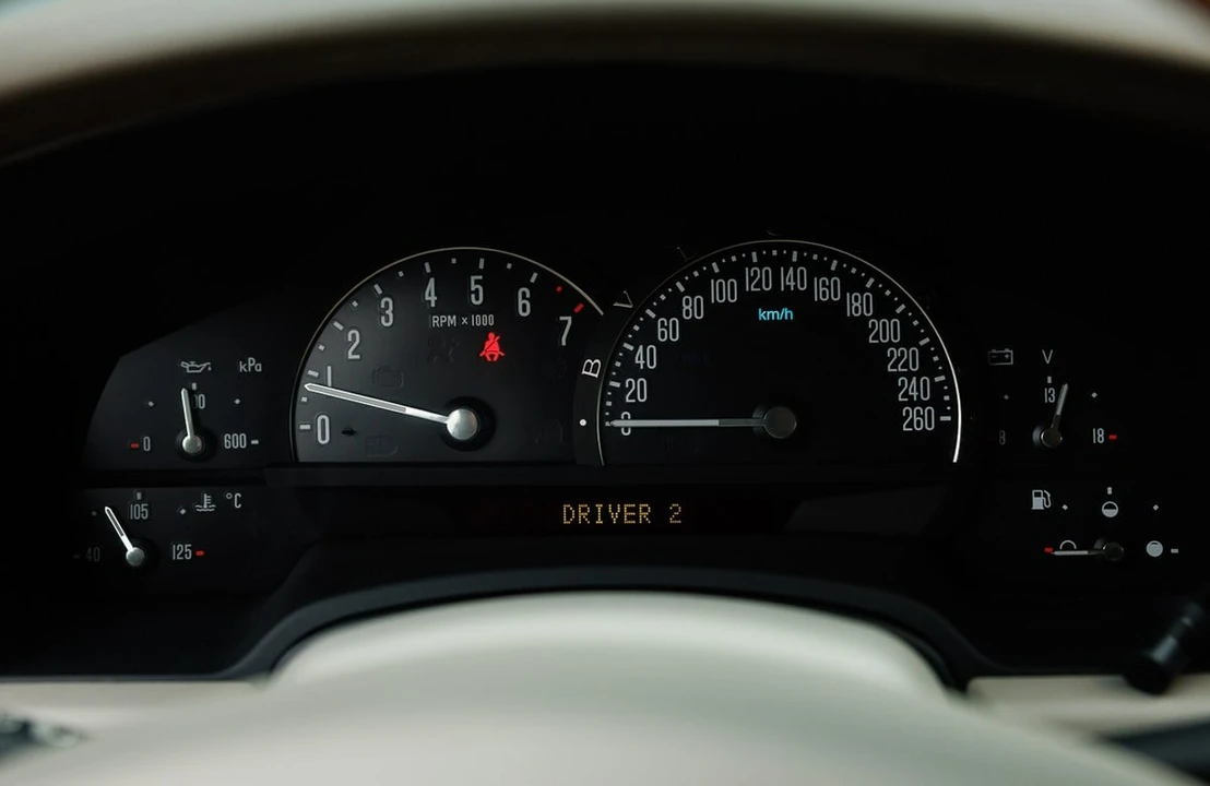 2005 Cadillac XLR - Image 29 of 31