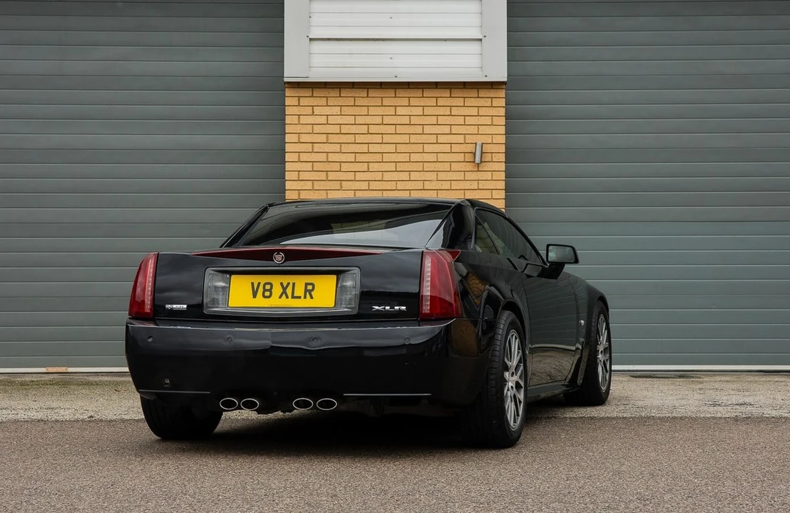 2005 Cadillac XLR - Image 5 of 31