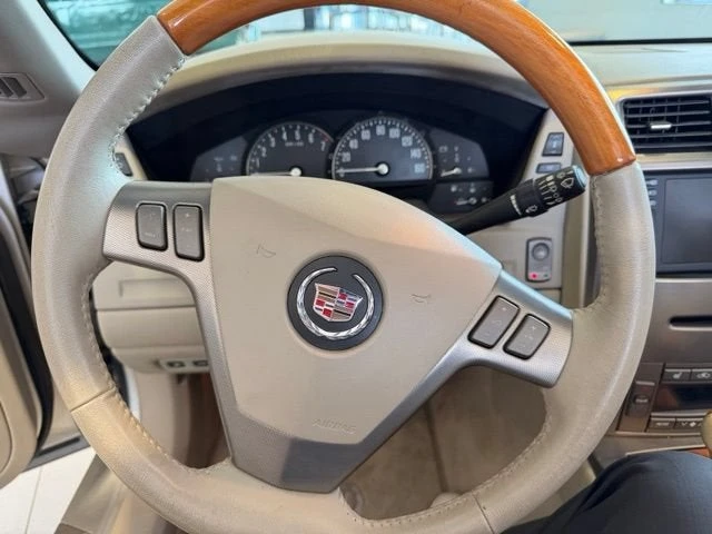 2005 Cadillac XLR - Image 14 of 23