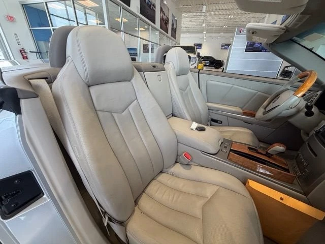 2005 Cadillac XLR - Image 18 of 23