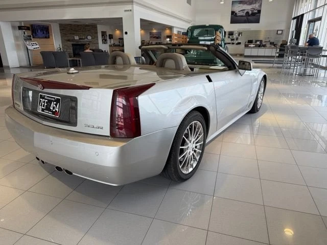 2005 Cadillac XLR - Image 3 of 23