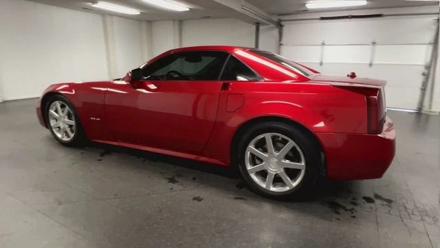 2005 Cadillac XLR - Image 6 of 8