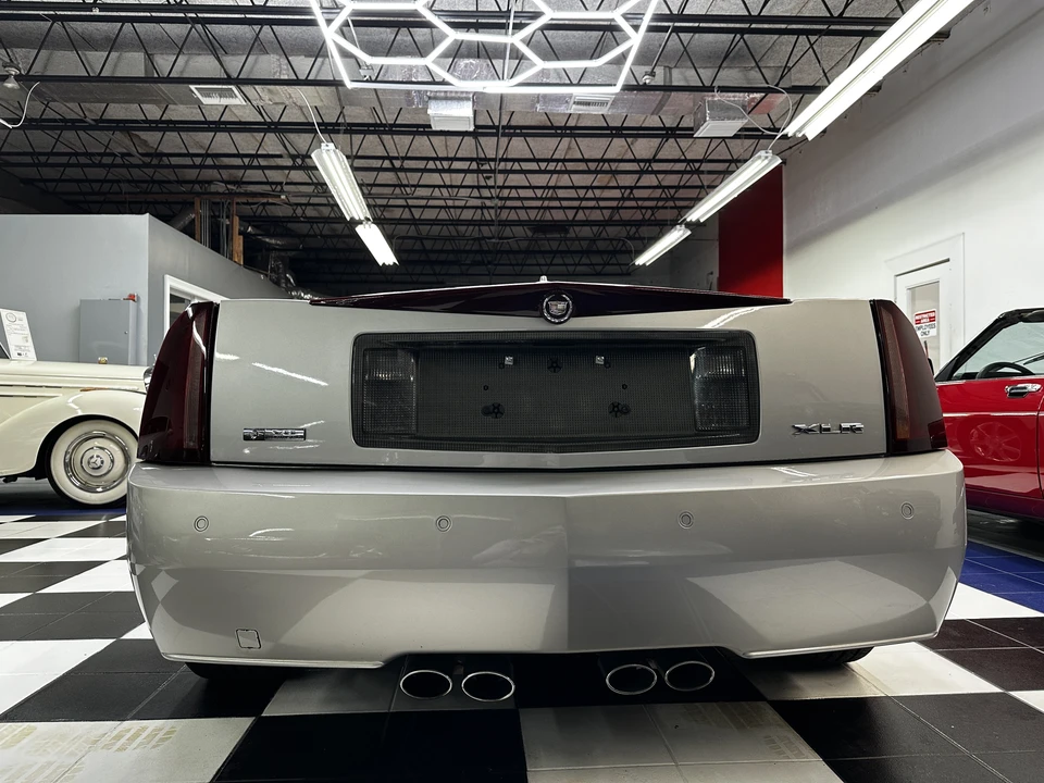 2005 Cadillac XLR - Image 23 of 31