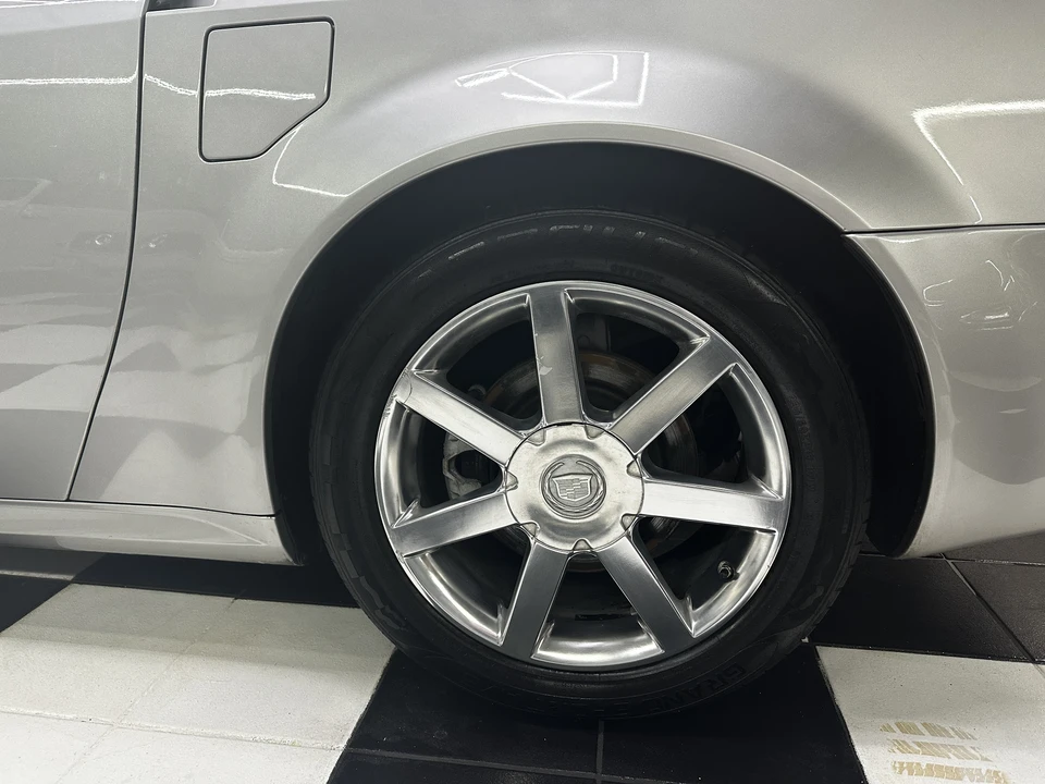 2005 Cadillac XLR - Image 18 of 31