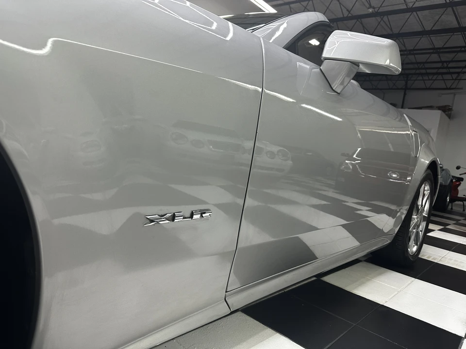 2005 Cadillac XLR - Image 13 of 31