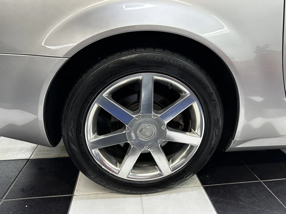 2005 Cadillac XLR - Image 29 of 31